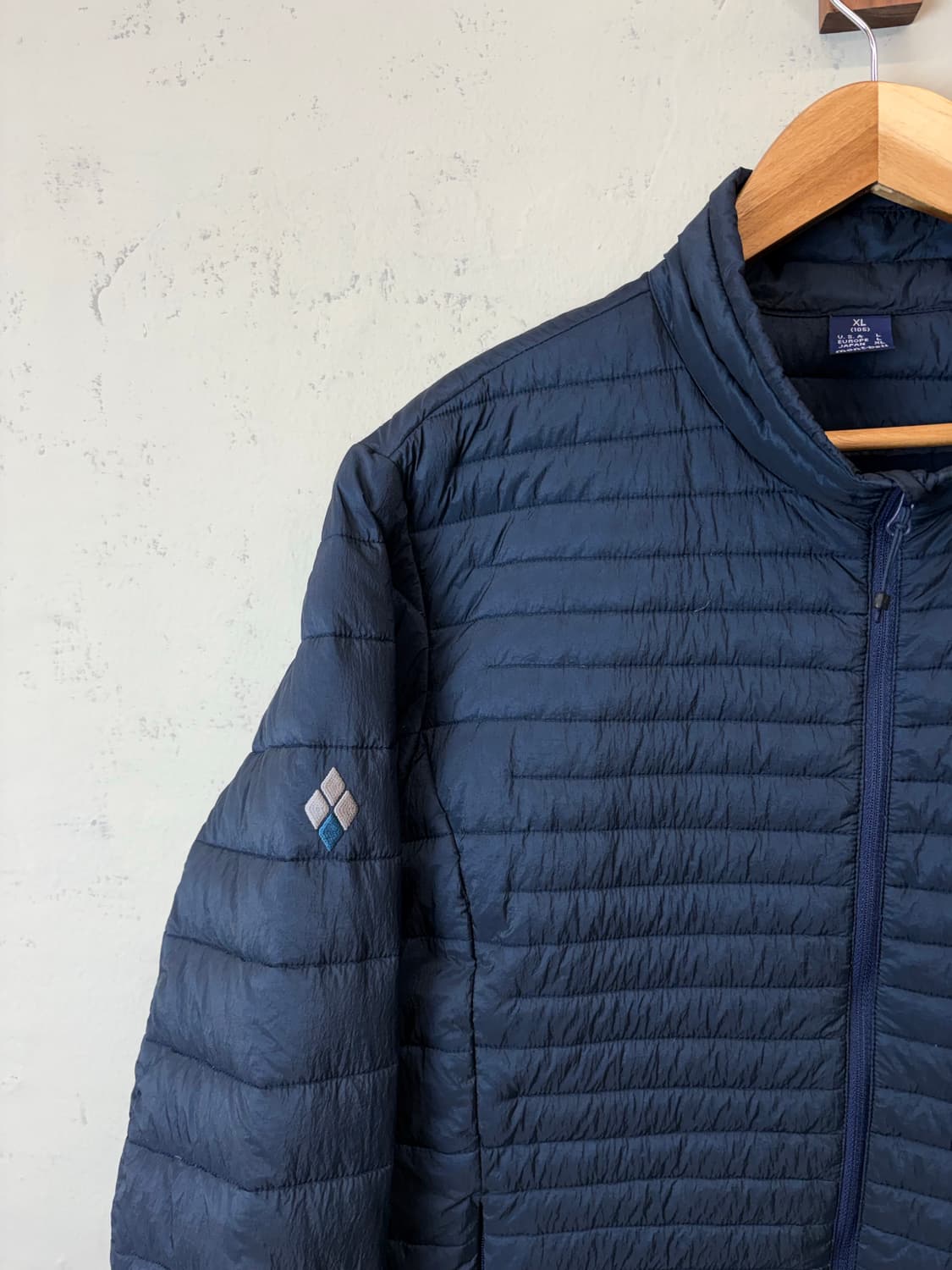 몽벨 구스다운 네이비 경량패딩 상품이미지3