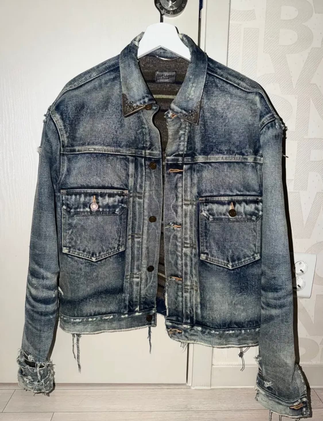 생로랑 디스트로이드 데님 자켓 size xL 상품이미지1