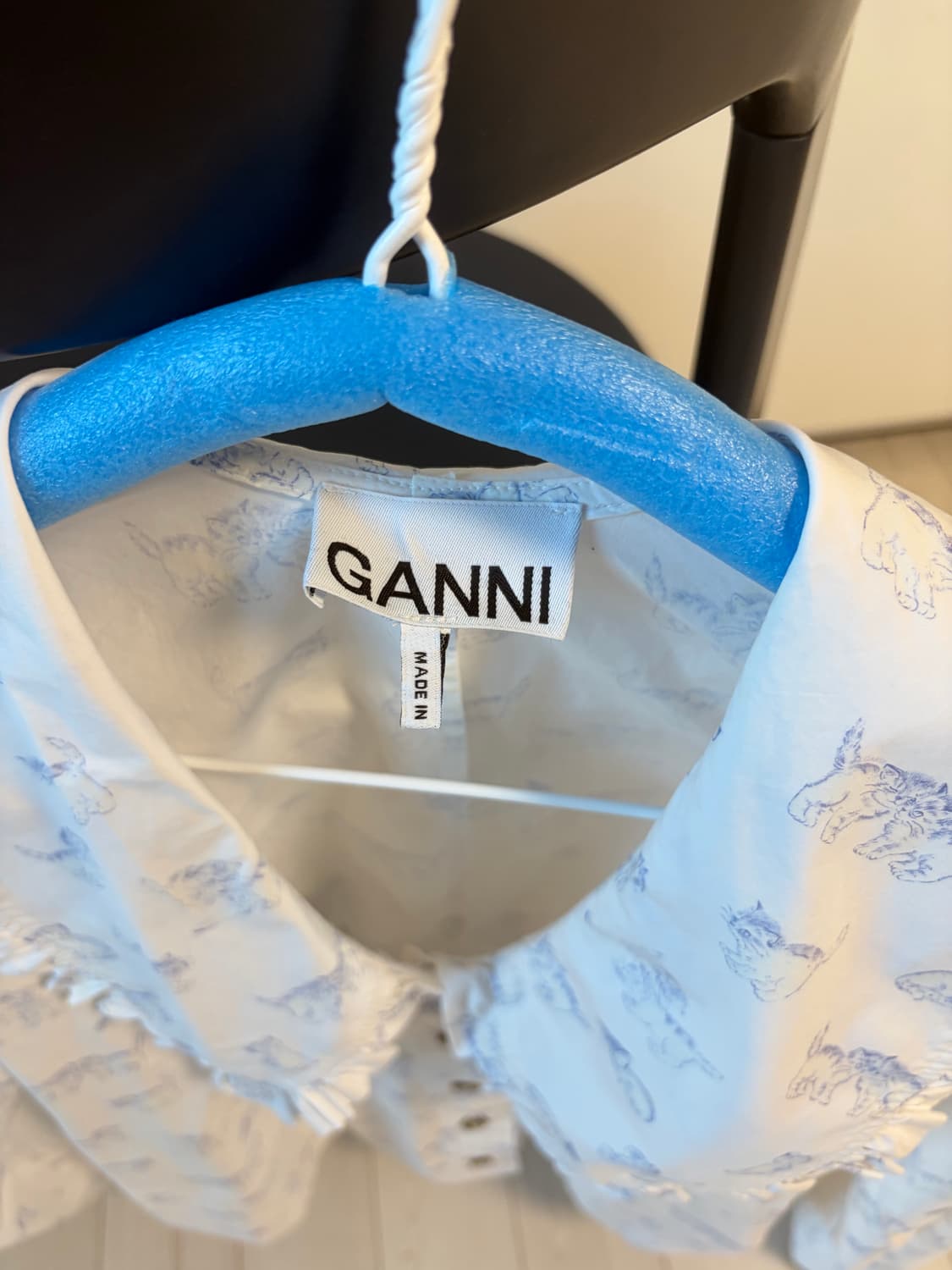 가니 Ganni V넥 셔츠 사이즈34 상품이미지3