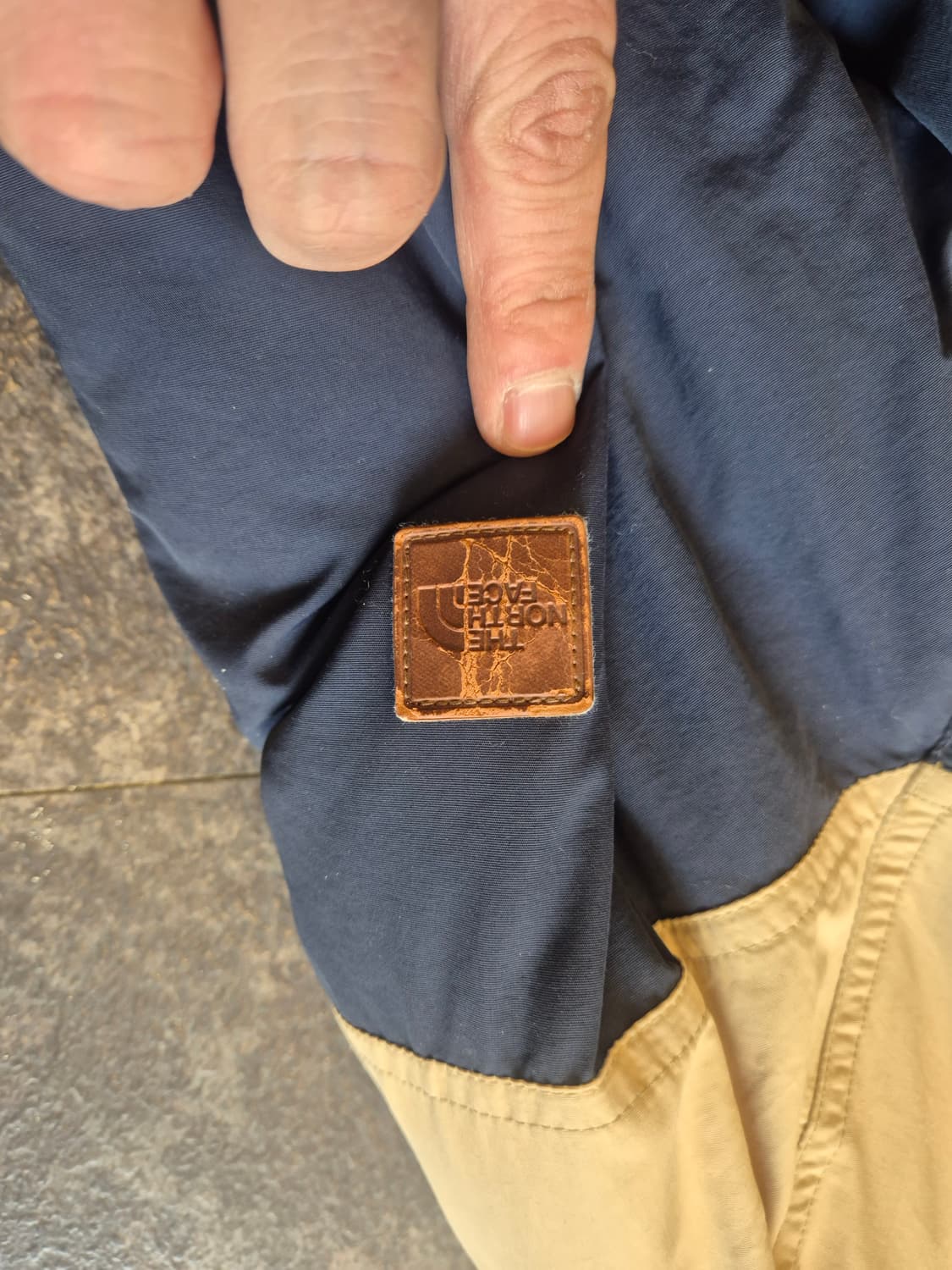 노스페이스 남여공용 패딩 자켓 95(M) 상품이미지3