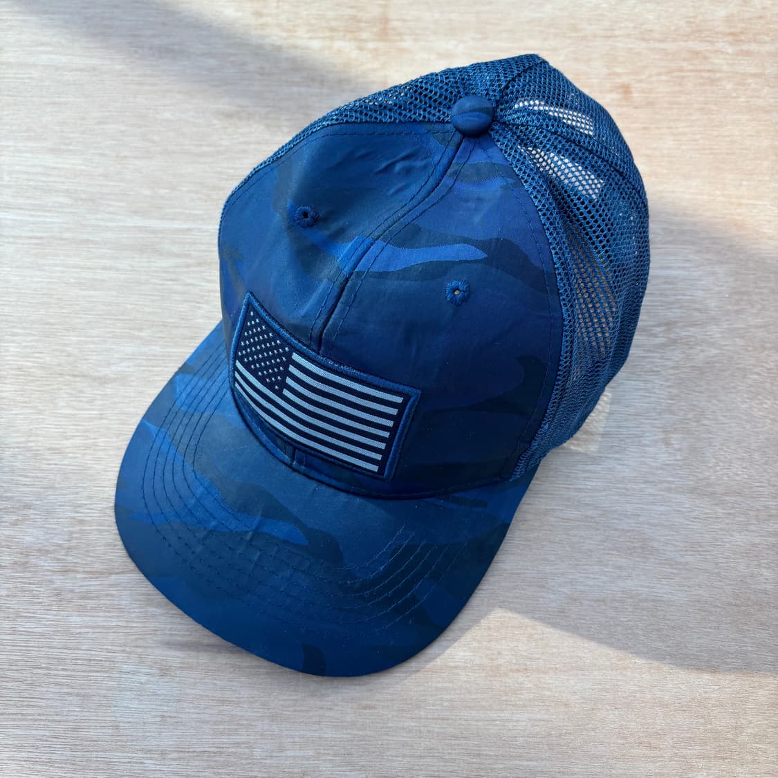 Midnight Camo Flag Trucker Cap 상품이미지1