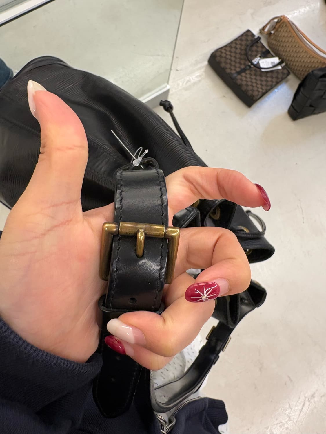 루이비통 에삐 노에 버킷백 상품이미지5