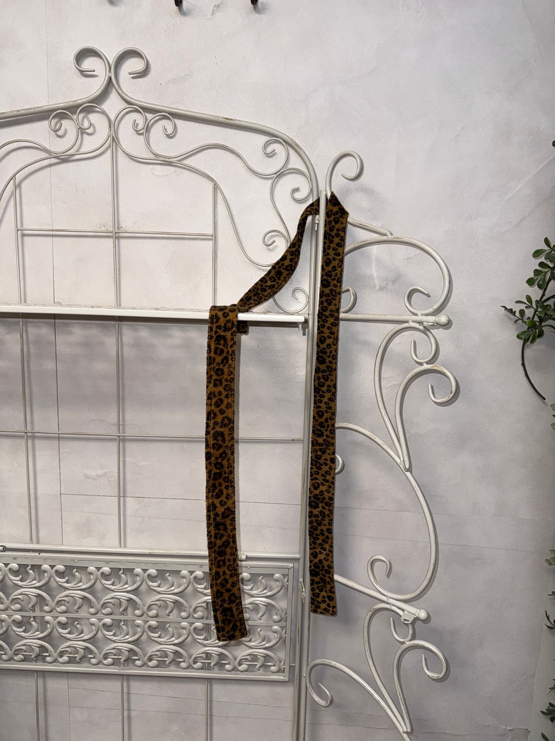 Brown leopard tie scarf 상품이미지1