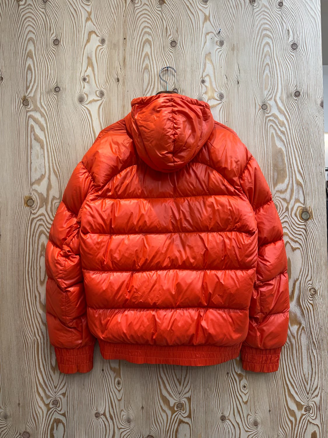 디젤 블랙골드 후드 다운 패딩  상품이미지3