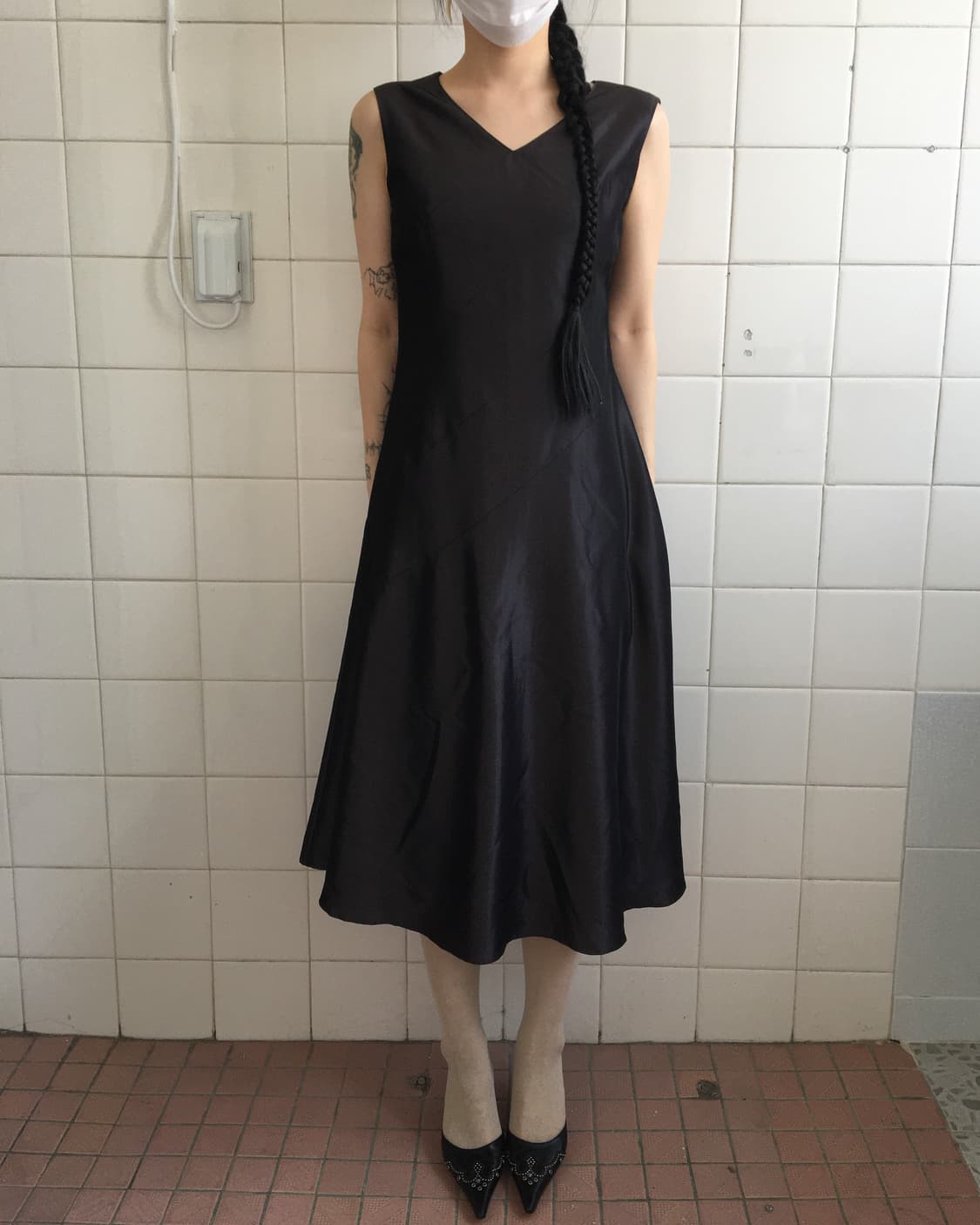 Glossy sleeveless onepiece 상품이미지1