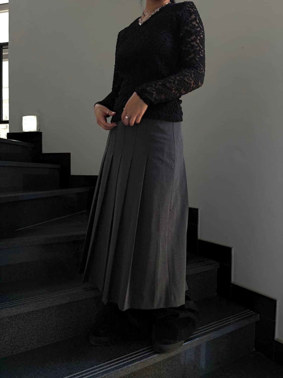 시스루 플라워 자수 긴팔티 상품이미지3