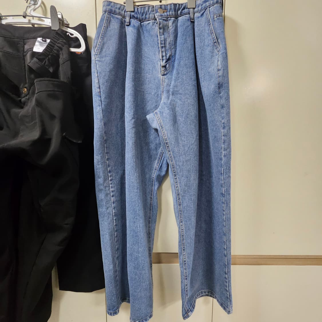 러기드하우스 제이비 원턱 와이드 데님 팬츠 연청 상품이미지5