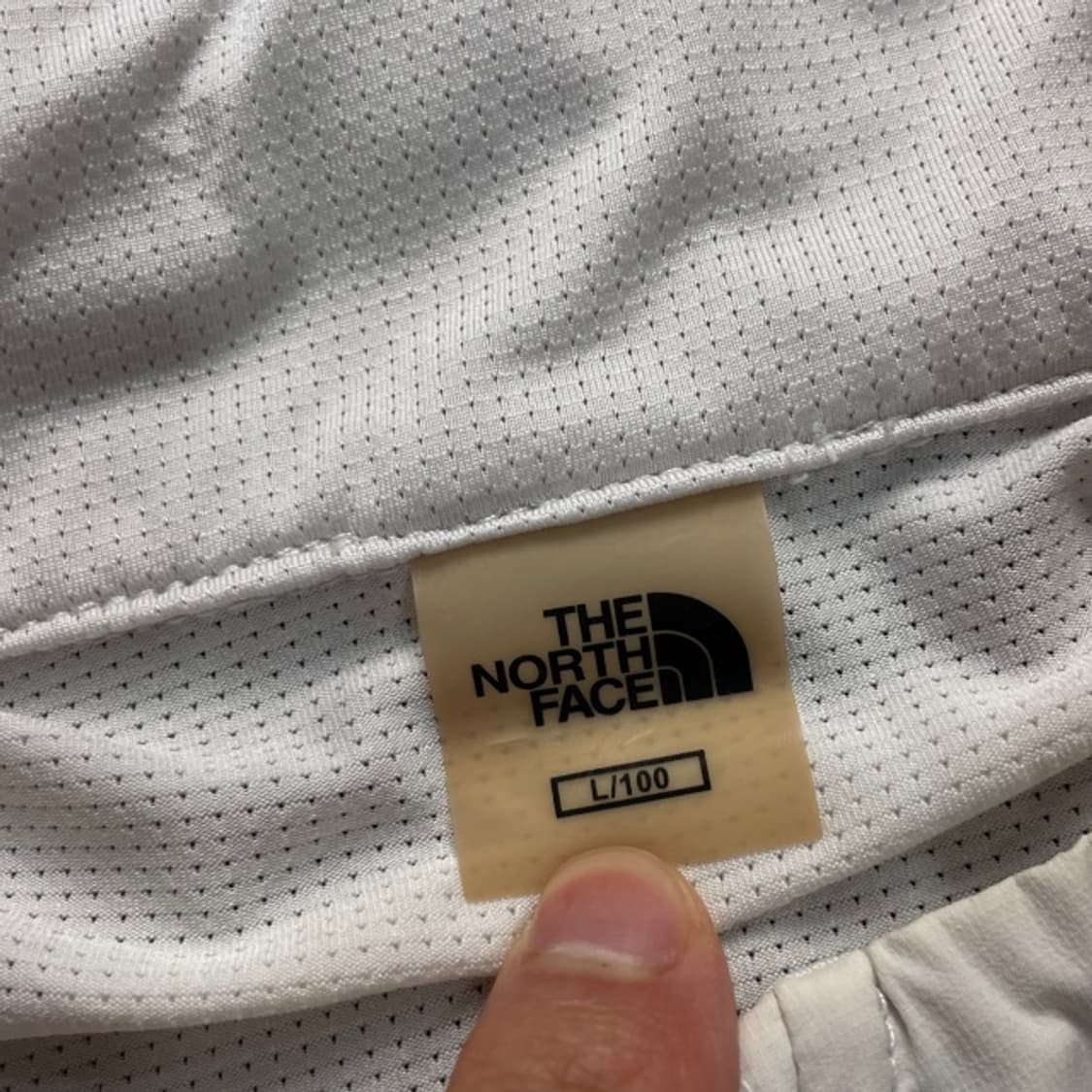 100 노스페이스 경량 바람막이  상품이미지4