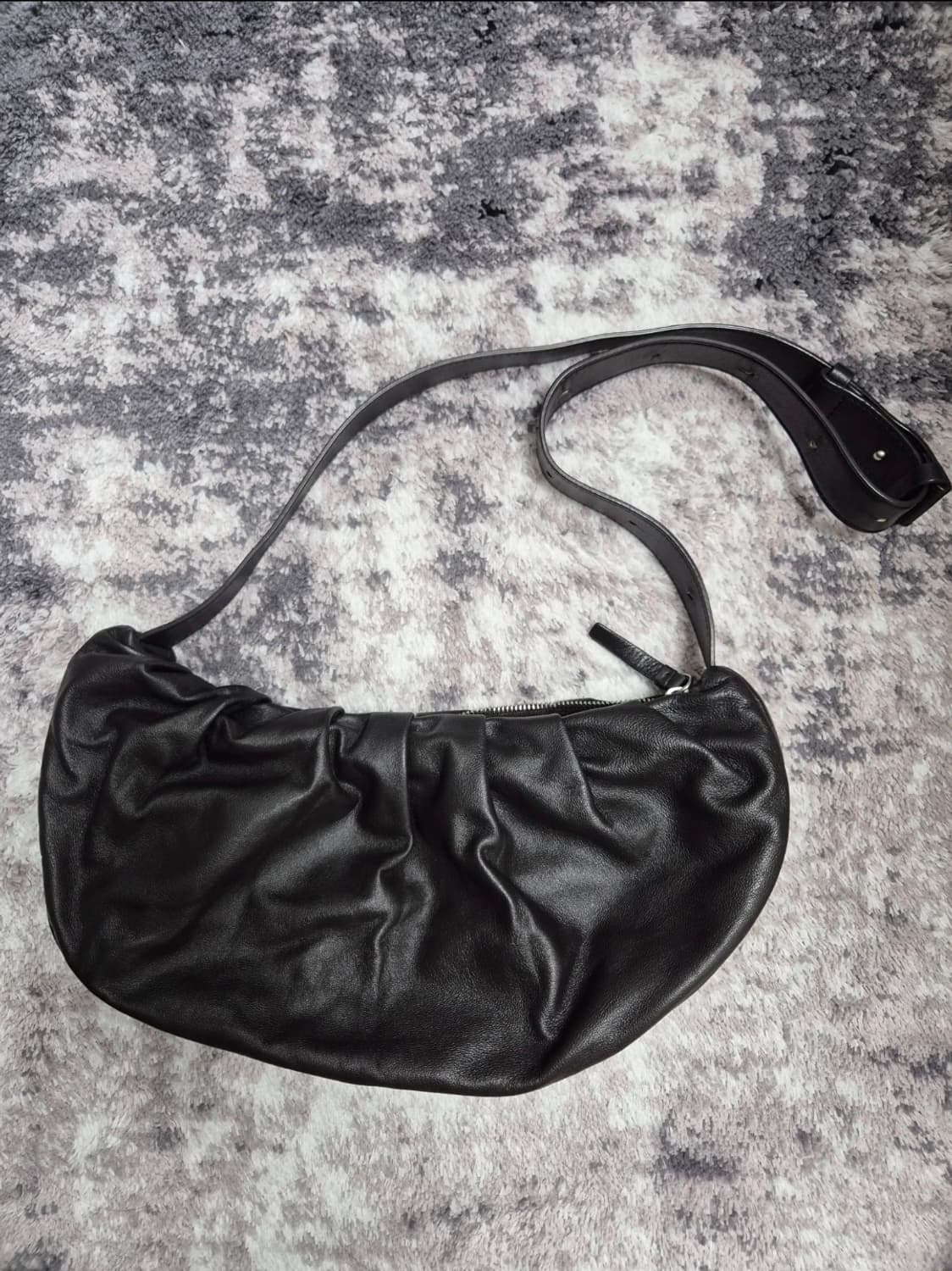 던스트 양가죽 만두백 유니섹스 가방 호보백 클래식브라운 상품이미지3