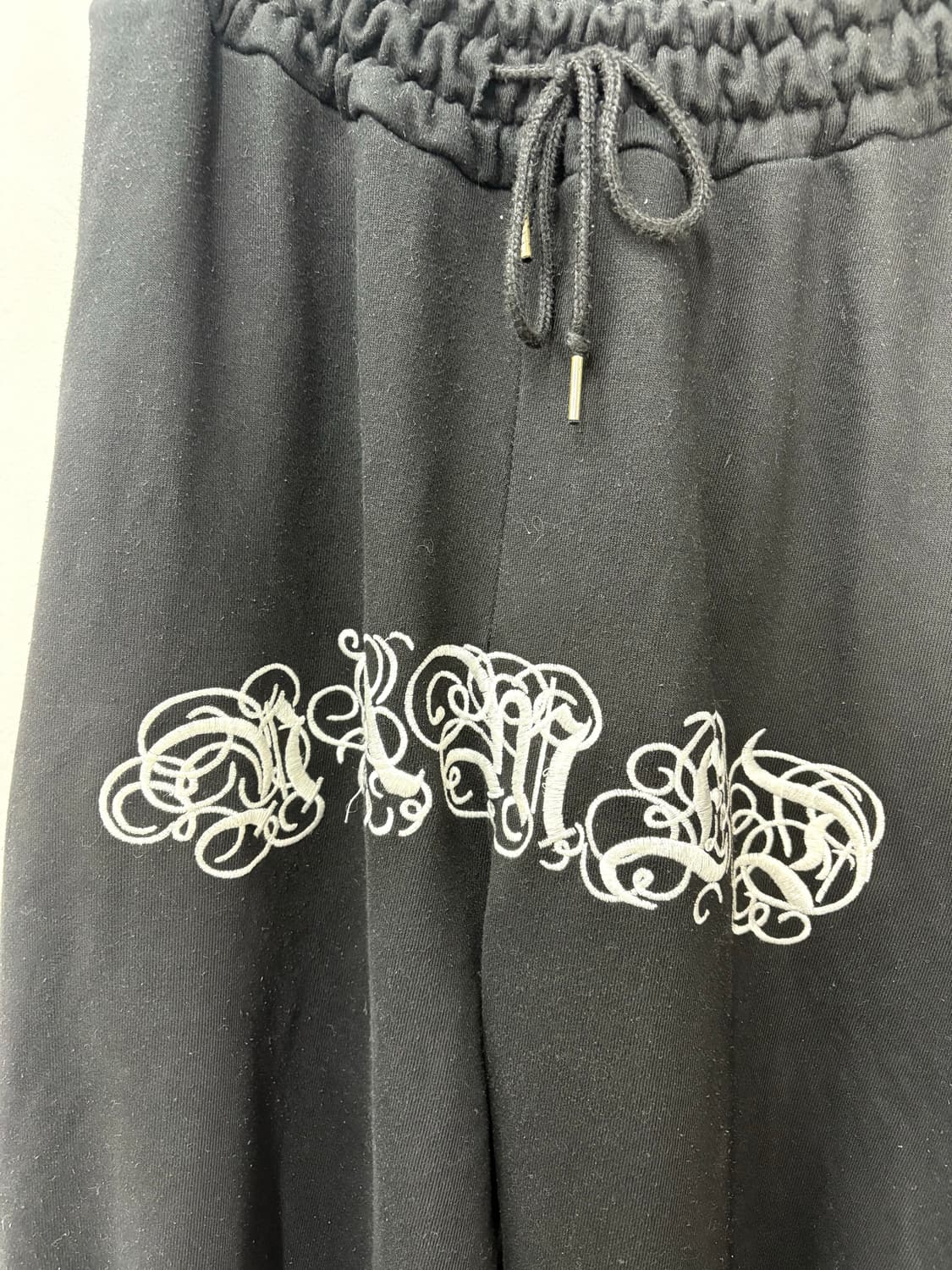 빈티지 레터링 자수 양기모 스웻팬츠 A3477 상품이미지3