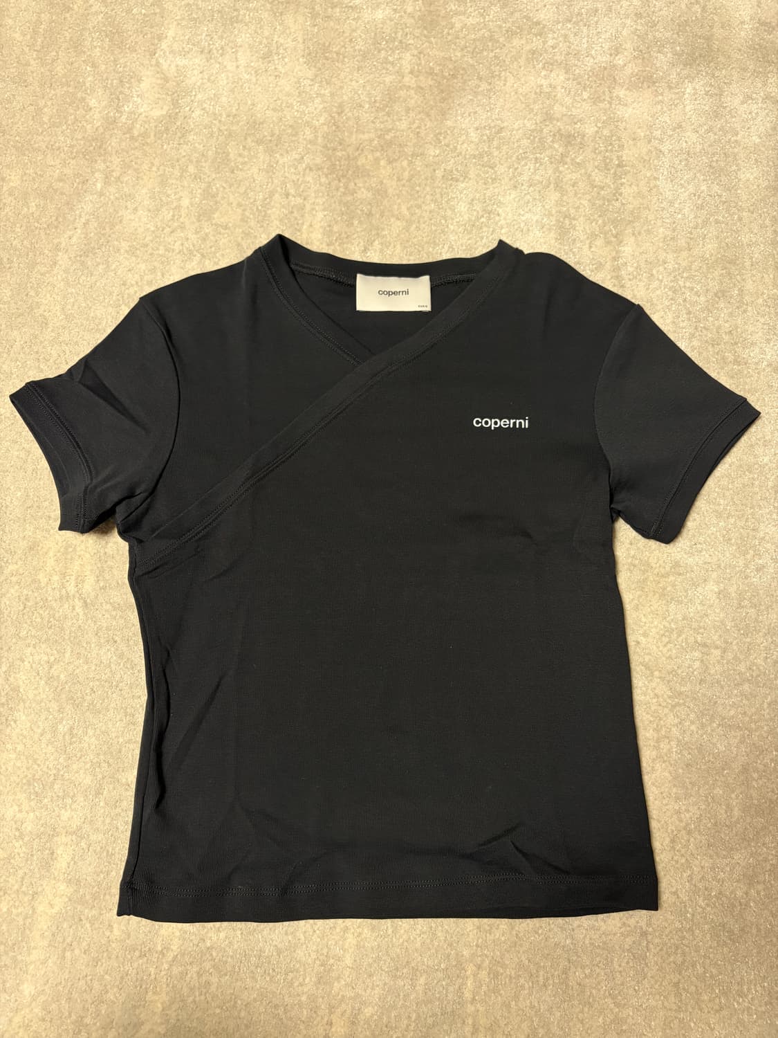 코페르니 브이넥 라인티셔츠 새상품 상품이미지2