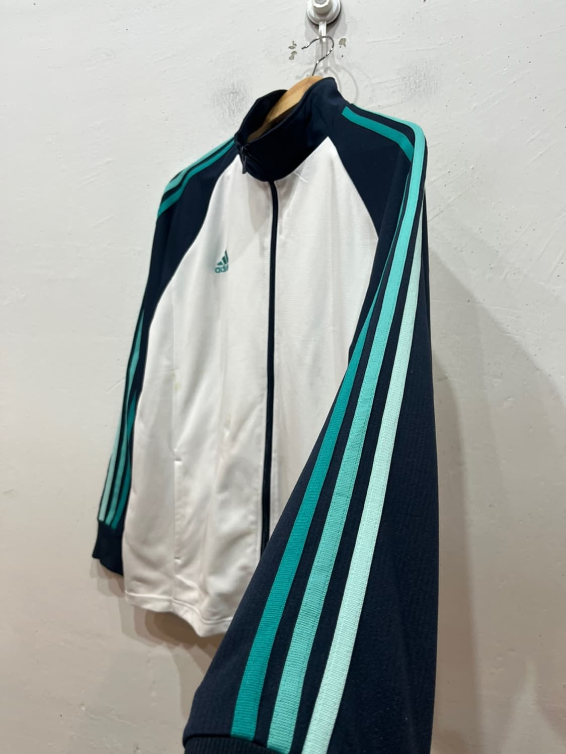 아디다스 재팬 화이트 민트 트랙탑 져지 상품이미지3