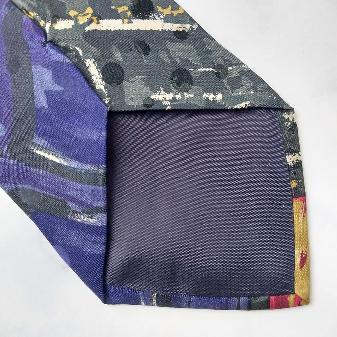 미쏘니 실크 멀티 컬러 아트 패턴 넥타이 9.2cm A+등급 K1799
 상품이미지9