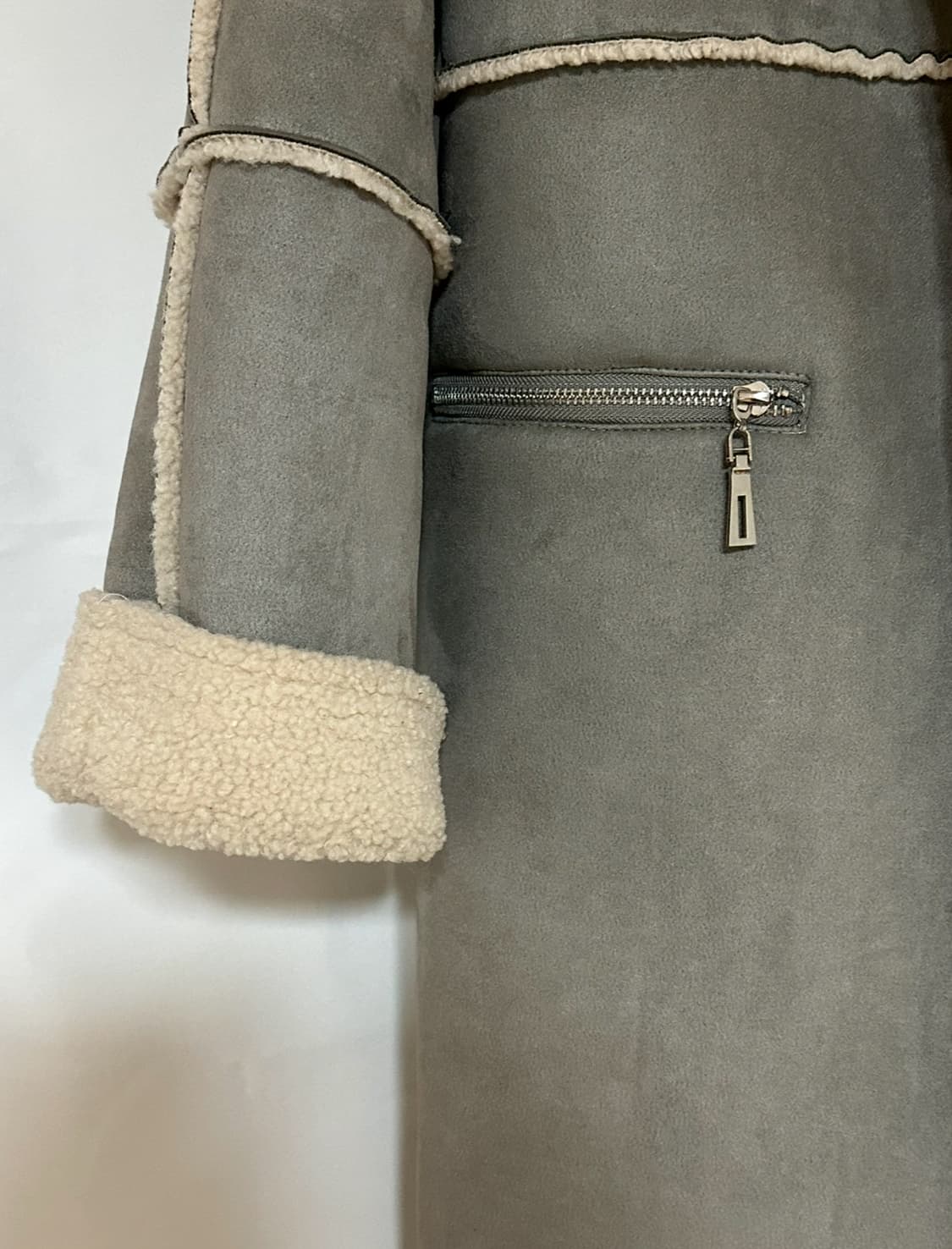 J.stuart Grayish blue shearling coat 상품이미지4