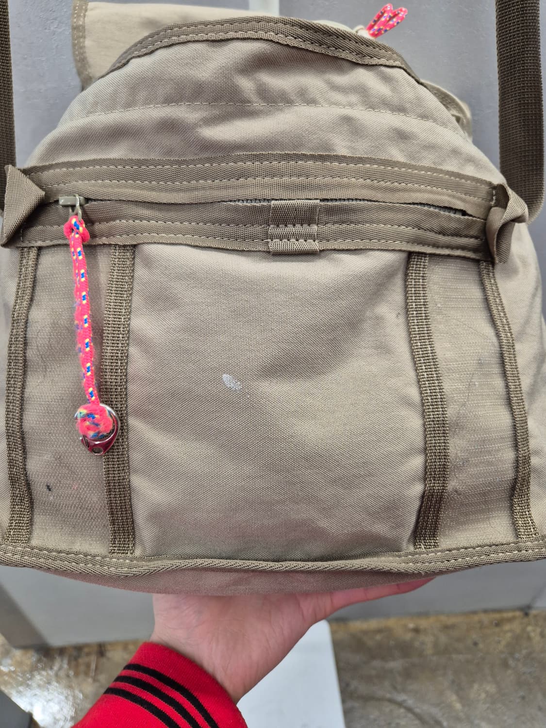 프루아 카키색 메신저백 상품이미지7