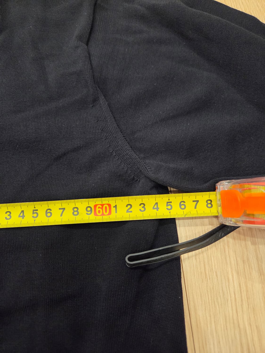 밑단 스트링 니트  상품이미지3