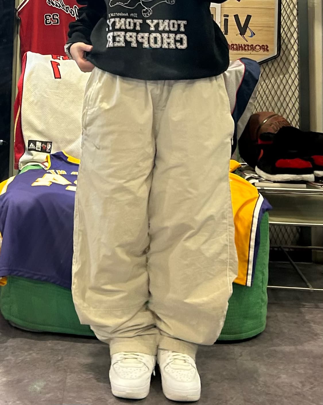  Nike beige track pants 상품이미지1