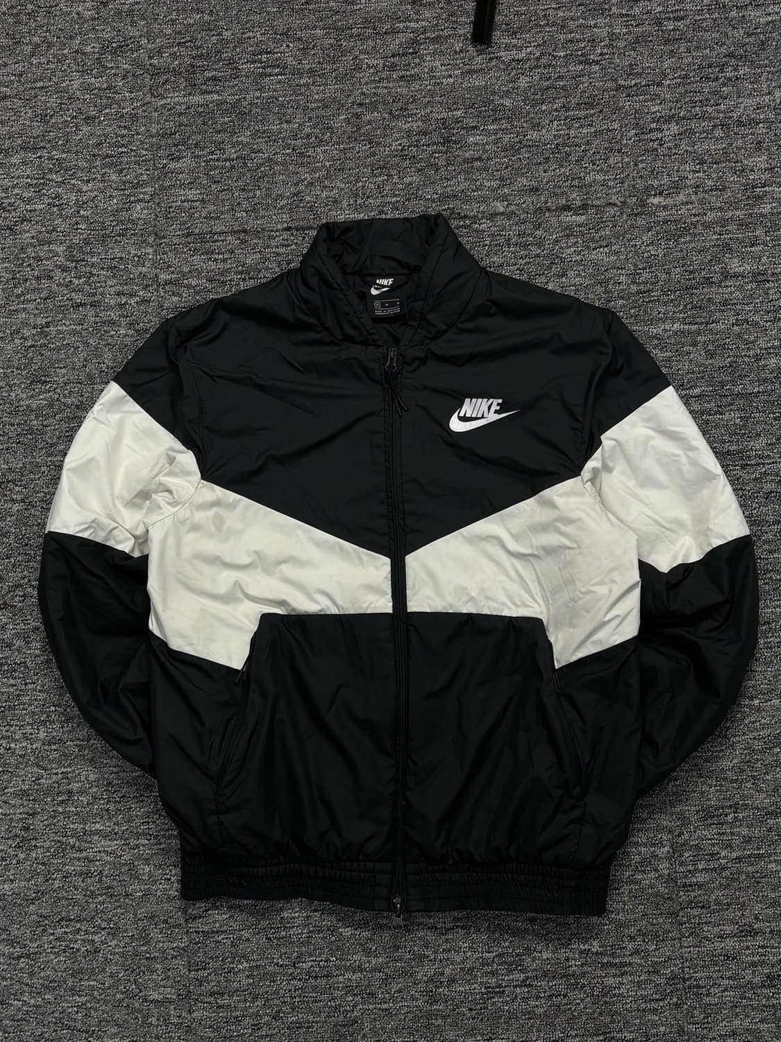 나이키 빅스우스 로고 투웨이 논카라 패디드 자켓 상품이미지1