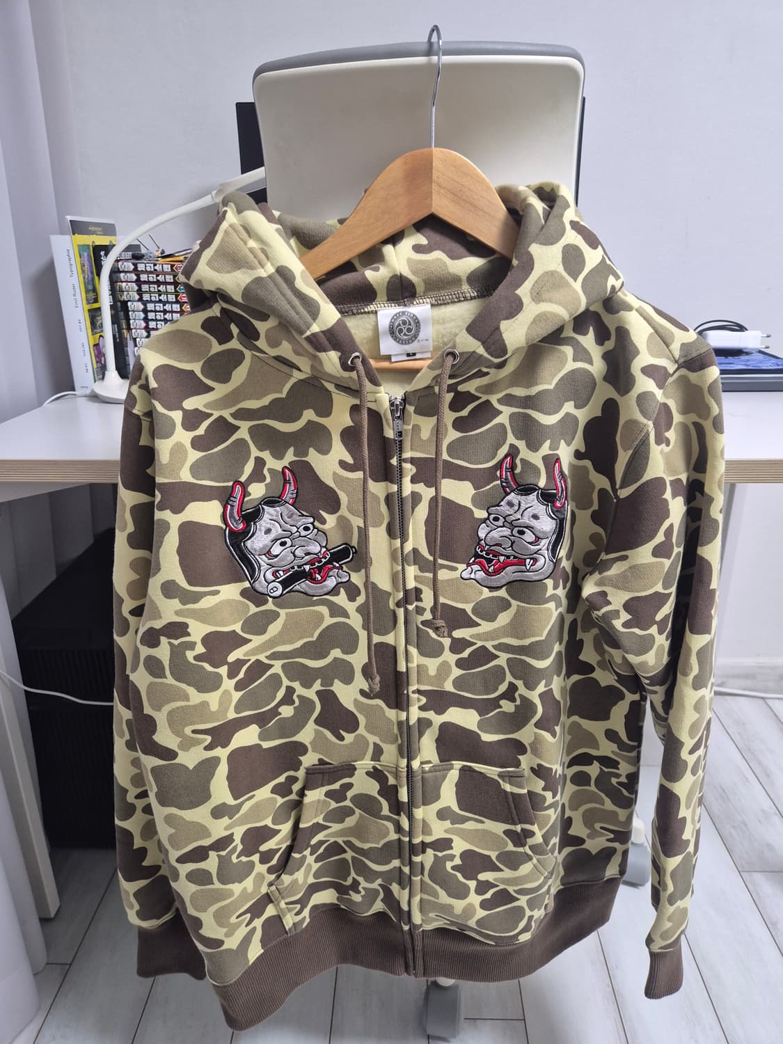 [새상품 M] 쓰리타이드타투 오니 카모 후드집업 상품이미지2