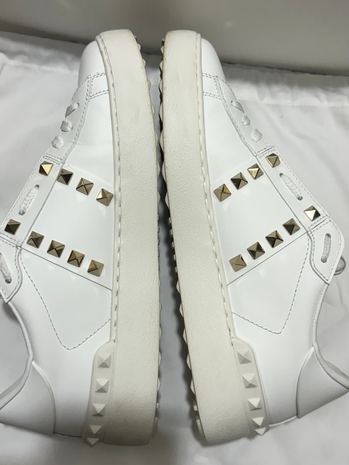 발렌티노 스니커즈 상품이미지2