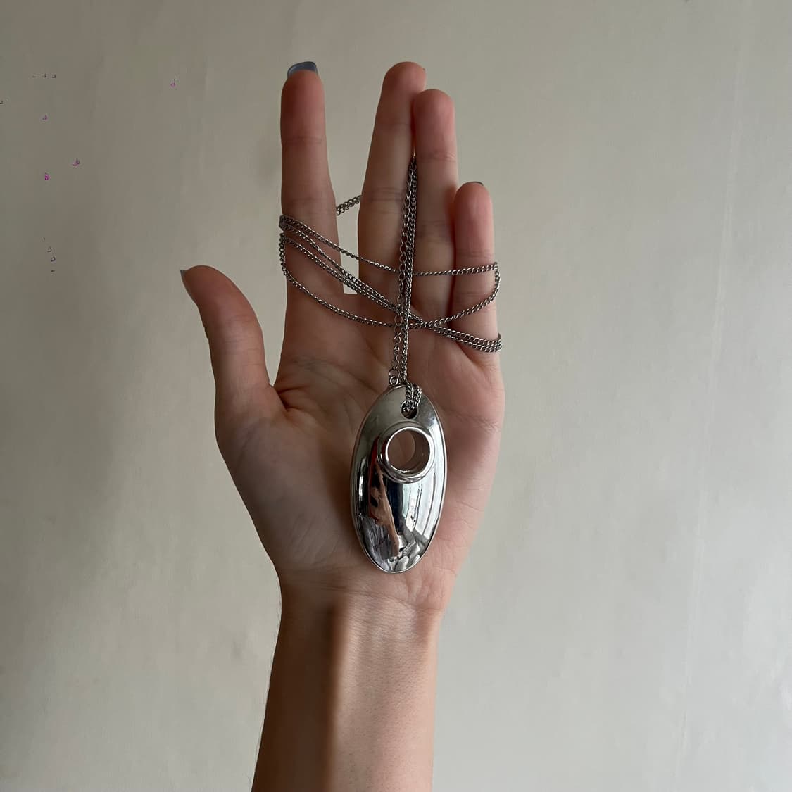 실버 오벌 롱 네크리스 💿 상품이미지1