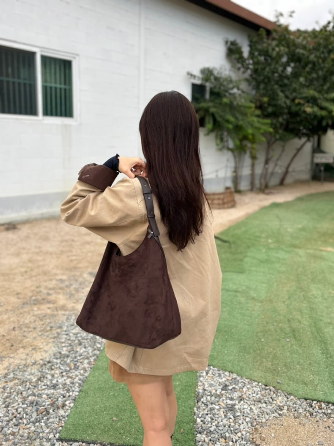 오브히 플럼 스웨이드 호보백 상품이미지1