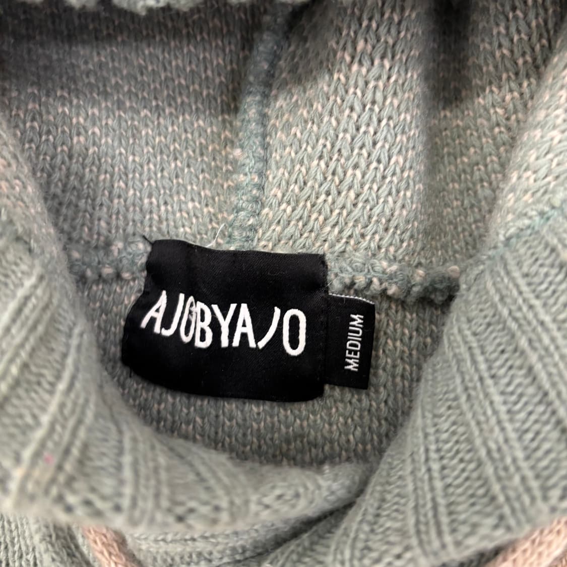 아조바이아조 레터링 니트 후드티 상품이미지3