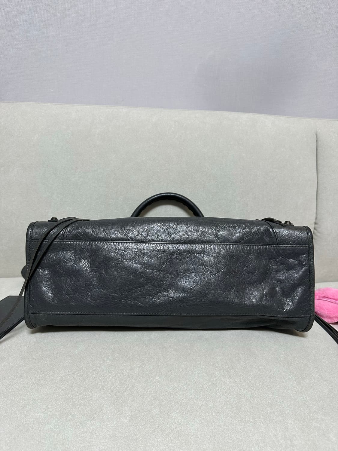 [A 정품] 발렌시아가 시티 모터백 미디움 다크그레이 상품이미지6