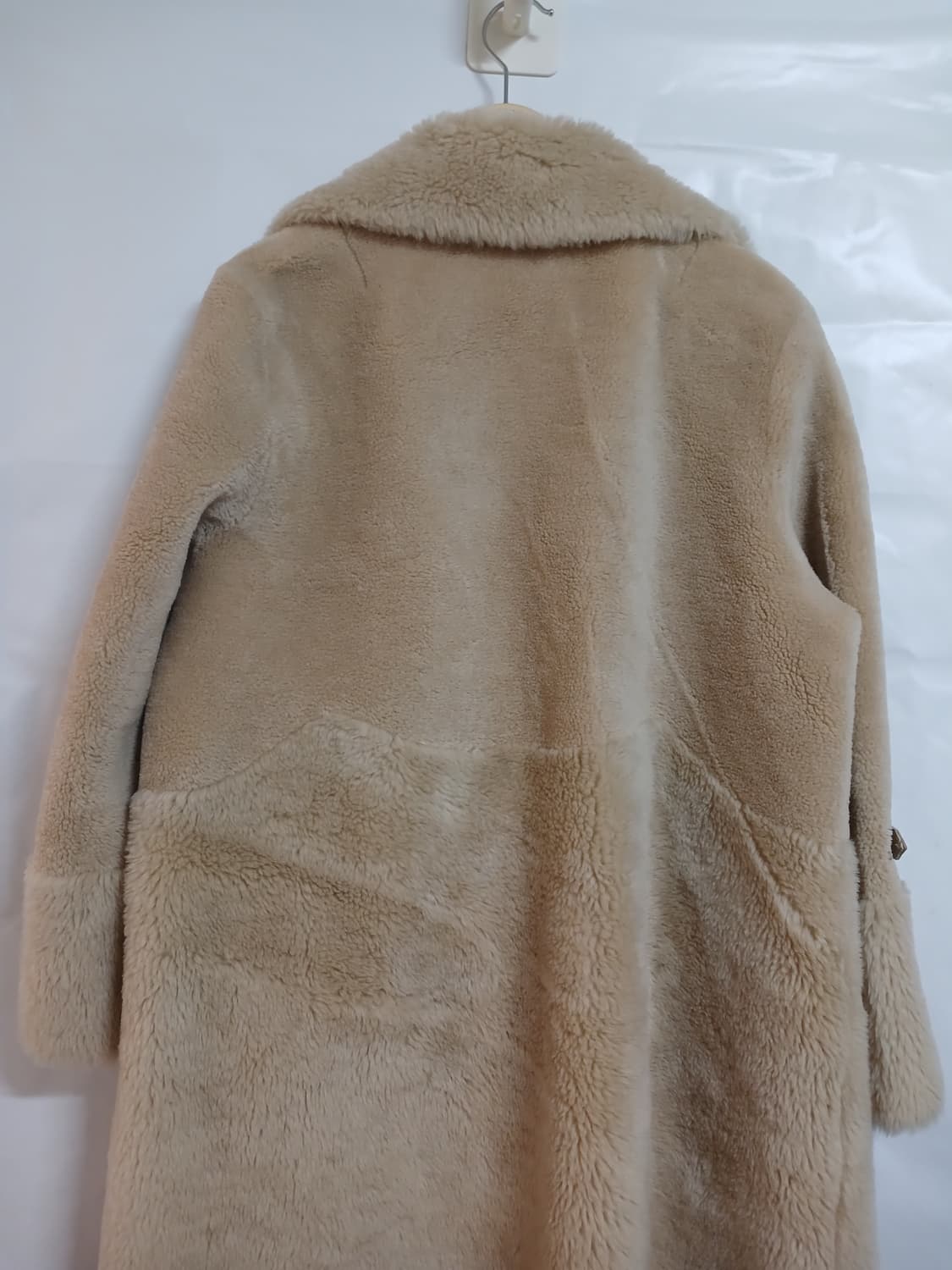 (90-95)양모100% 9부 소매 롱무스탕

베이지 상품이미지6