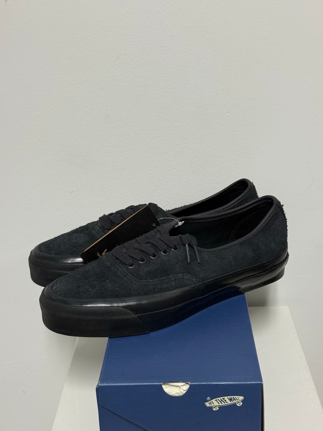 [280] 반스 프리미엄 어센틱 44 블랙 헤어리 스웨이드 팬텀 상품이미지1