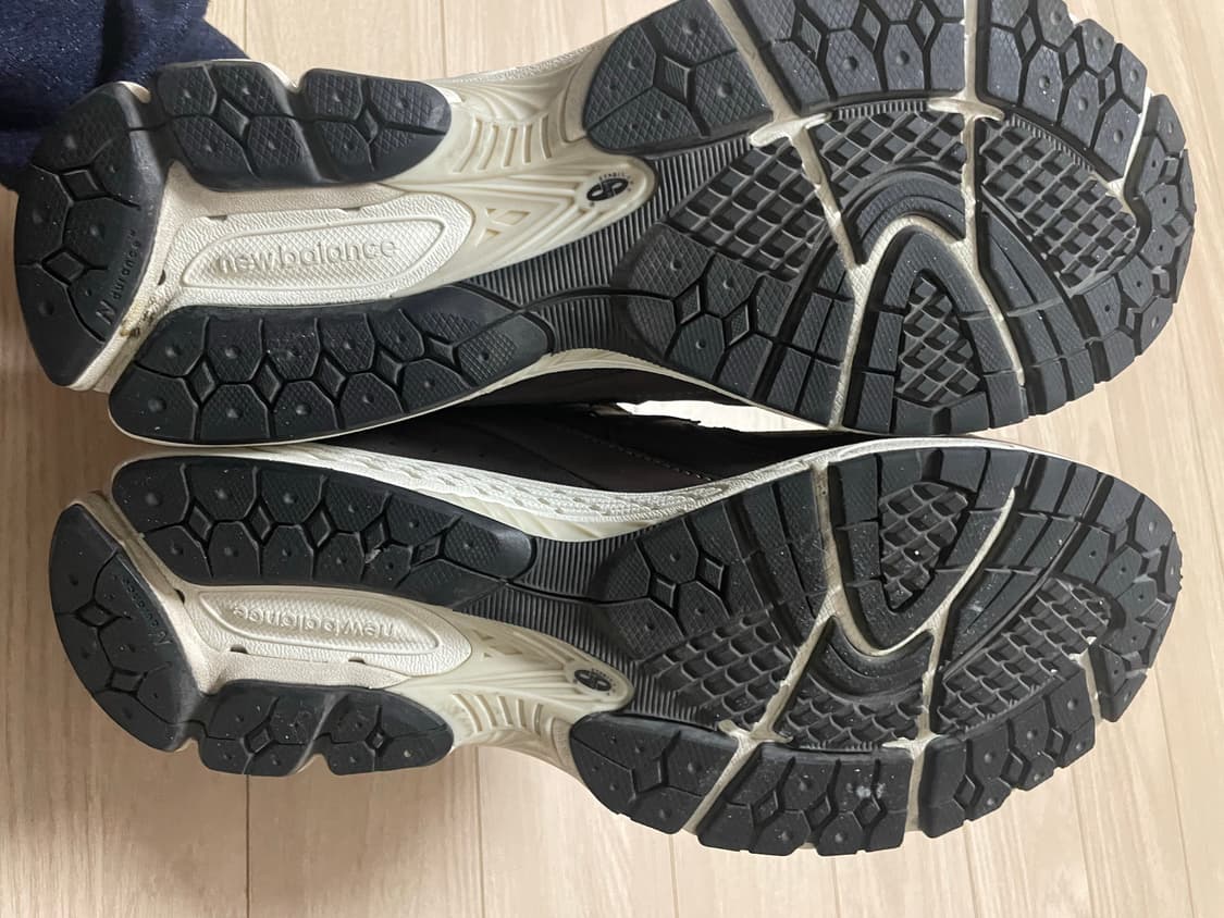 뉴발란스 2002r 고어텍스 상품이미지6