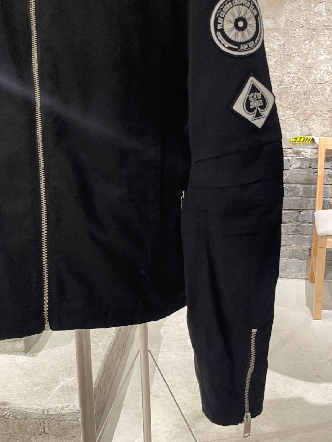 플레이 클로스 est 1977 아워 갱 블랙 쵸파 클럽 스컬 패치 자켓 상품이미지6