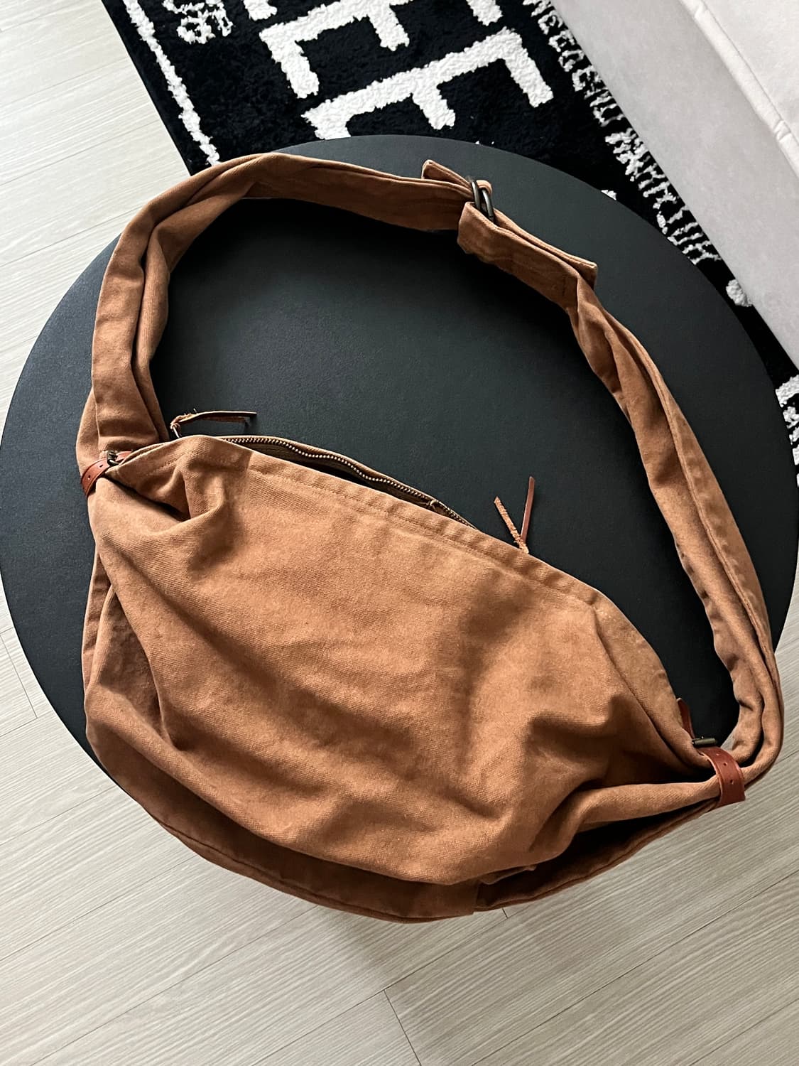 캐피탈 캔버스 스너프킨백 캬라멜 상품이미지1