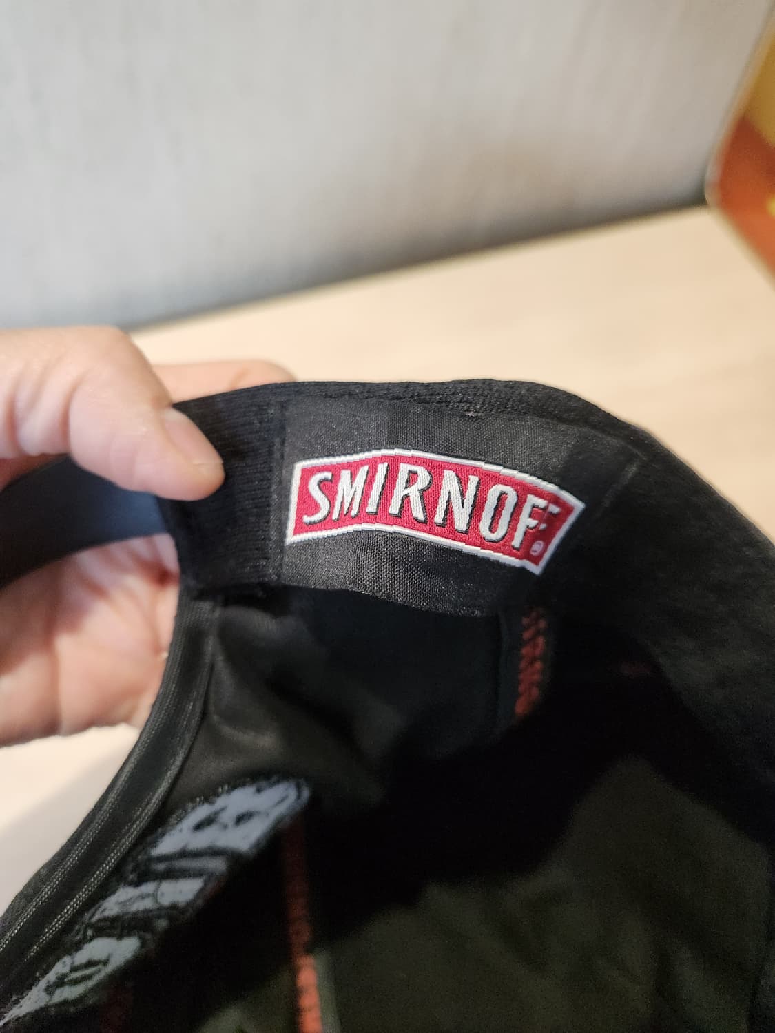 한정판! HAT’S ON × Smirnoff 콜라보 스냅백 FREE 🧢 상품이미지6