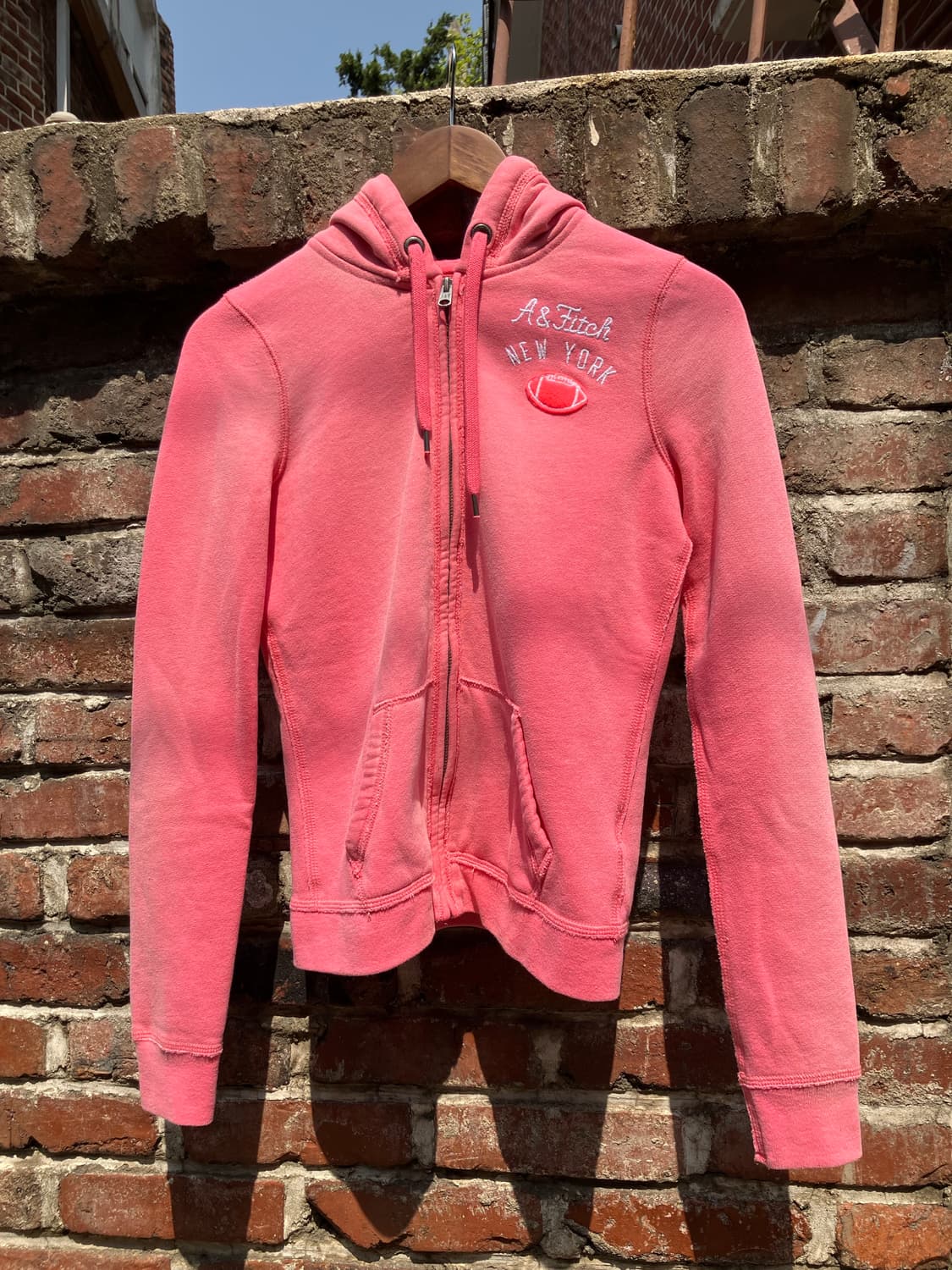 Abercrombie&Fitch 로고 자수 풋볼 후드 집업 상품이미지2