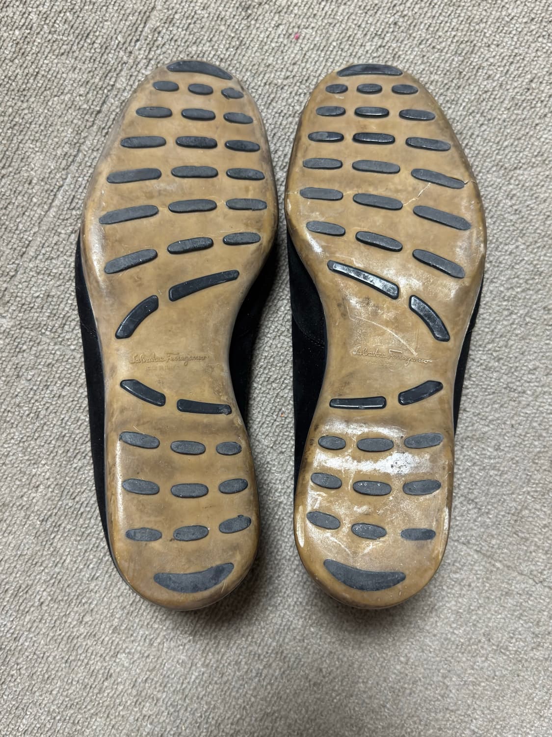 페라가모 블랙 스웨이드 슈즈 9C (데미지품)  상품이미지4