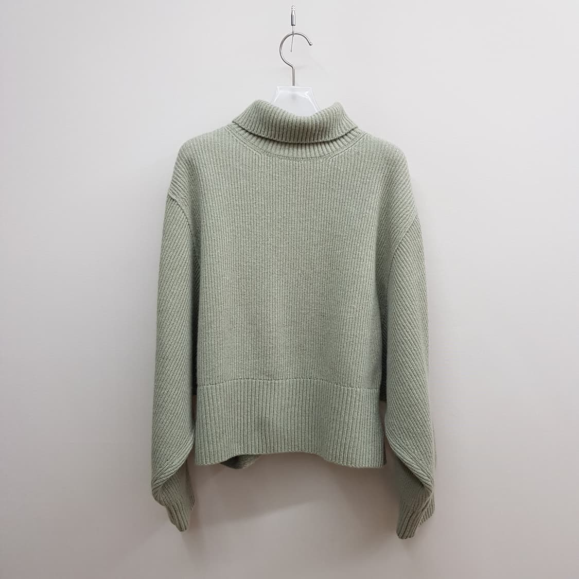 한섬 SJSJ  2021 터틀넥  울 니트 스웨터 F사이즈 상품이미지3