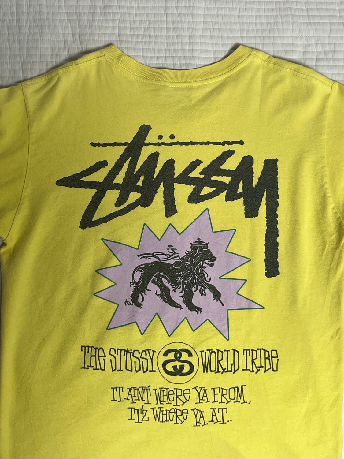 스투시 월드 트라이브 라이언 하프티 옐로우 상품이미지1