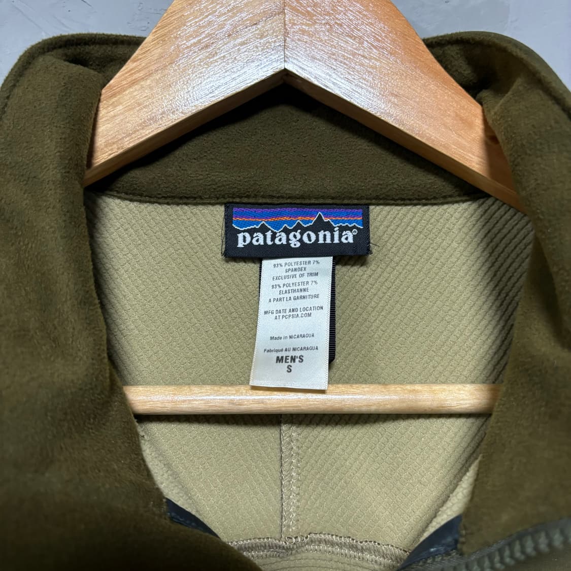 파타고니아 카키 올리브 자켓 상품이미지3