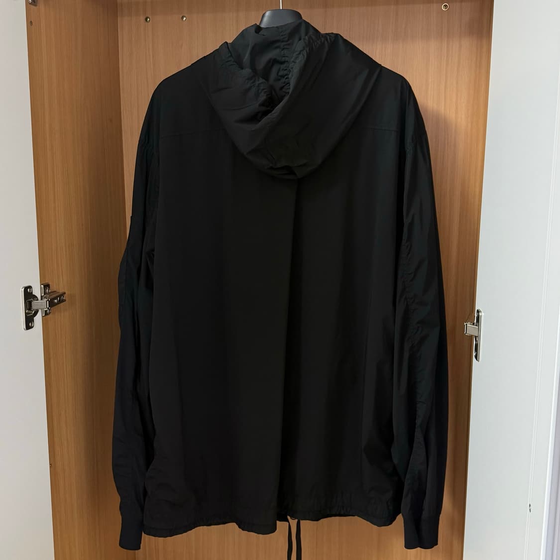 [XXXL] CP컴퍼니 한국 한정 26ss 나이크라 후드 렌즈 자켓 블랙 상품이미지2