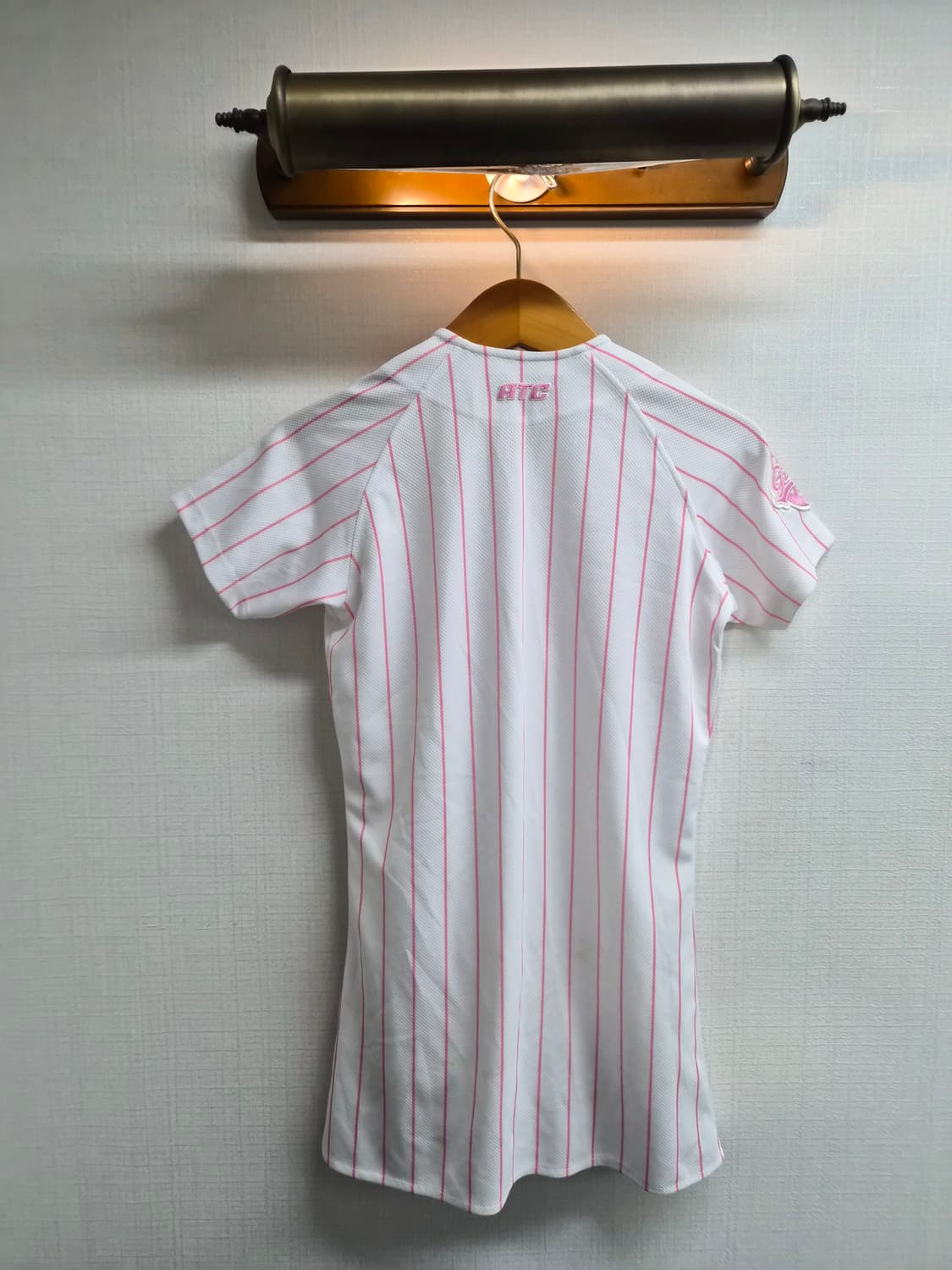 75) ATC 롯데 자이언츠 핑크 유니폼 팝니다 상품이미지2