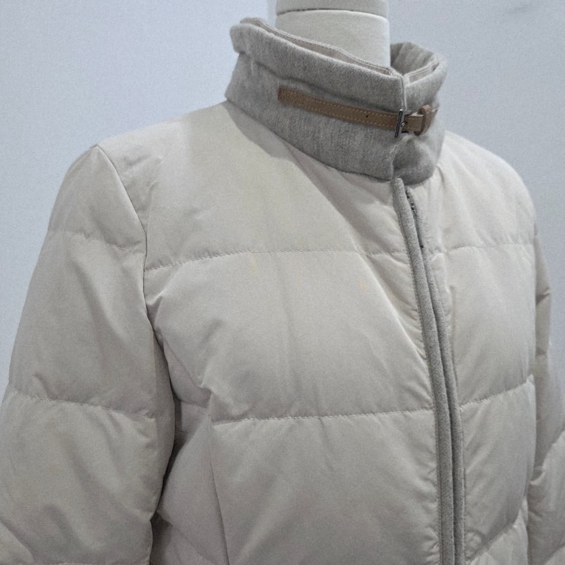 비바프레스토 베이지 덕다운 여성 롱패딩 상품이미지5