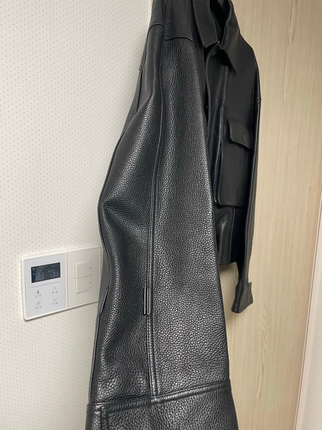 50사이즈, 우영미 21fw 사슴 가죽자켓 블랙 상품이미지2