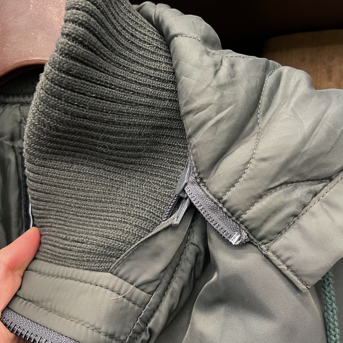 알파 인더스트리 MA-1 후드 탈부착 플라이트 자켓 밀리터리 상품이미지6