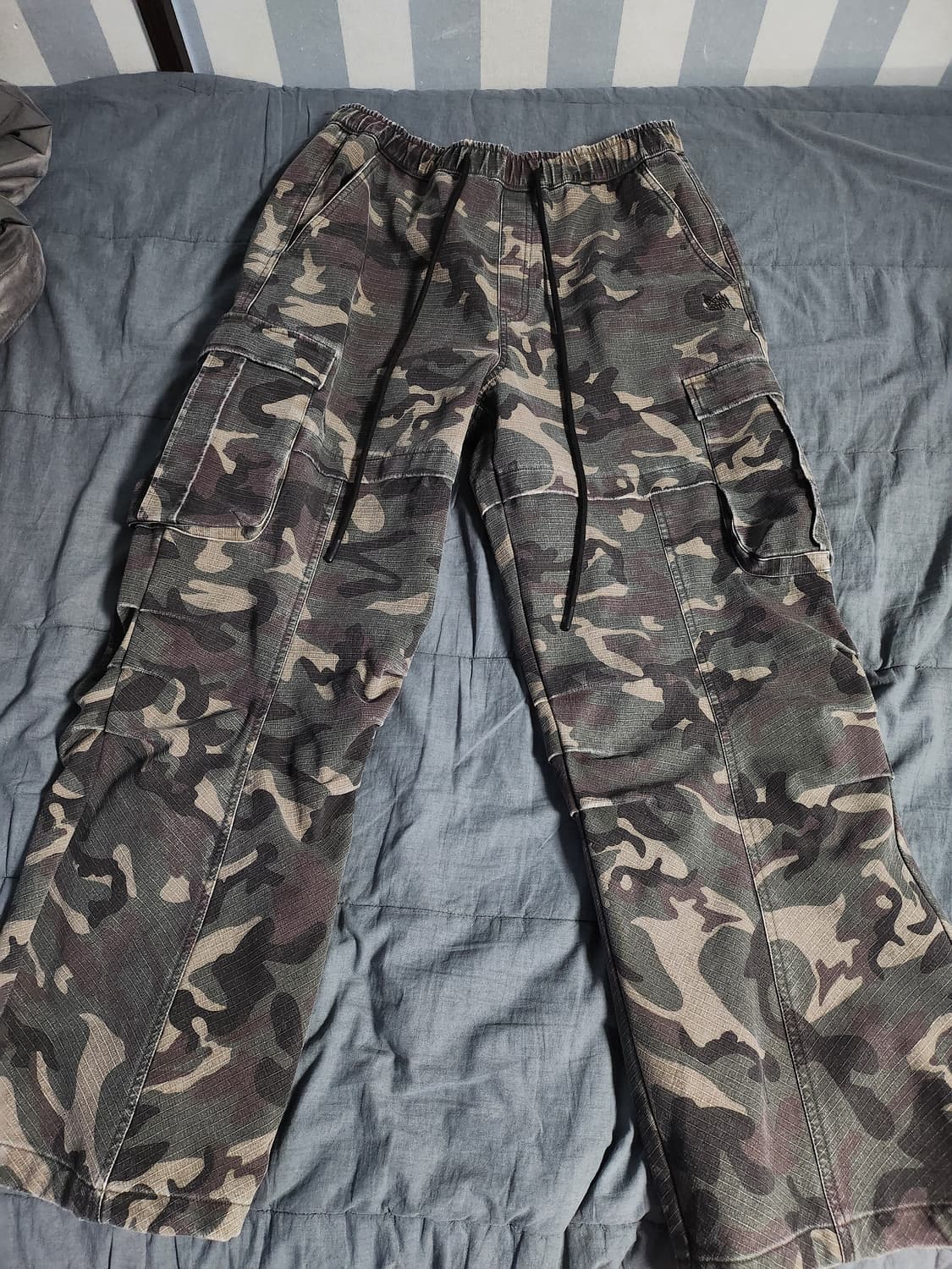 브라운 브레스 카고 카모 바지 사이즈 L 상품이미지2