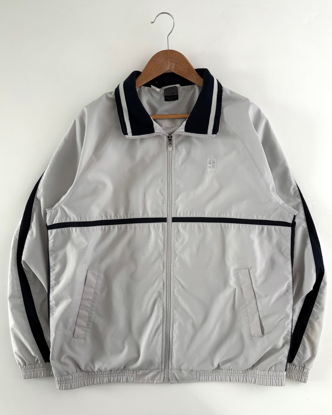 Nike 나이키 테니스로고 실버 바람막이 자켓 상품이미지4