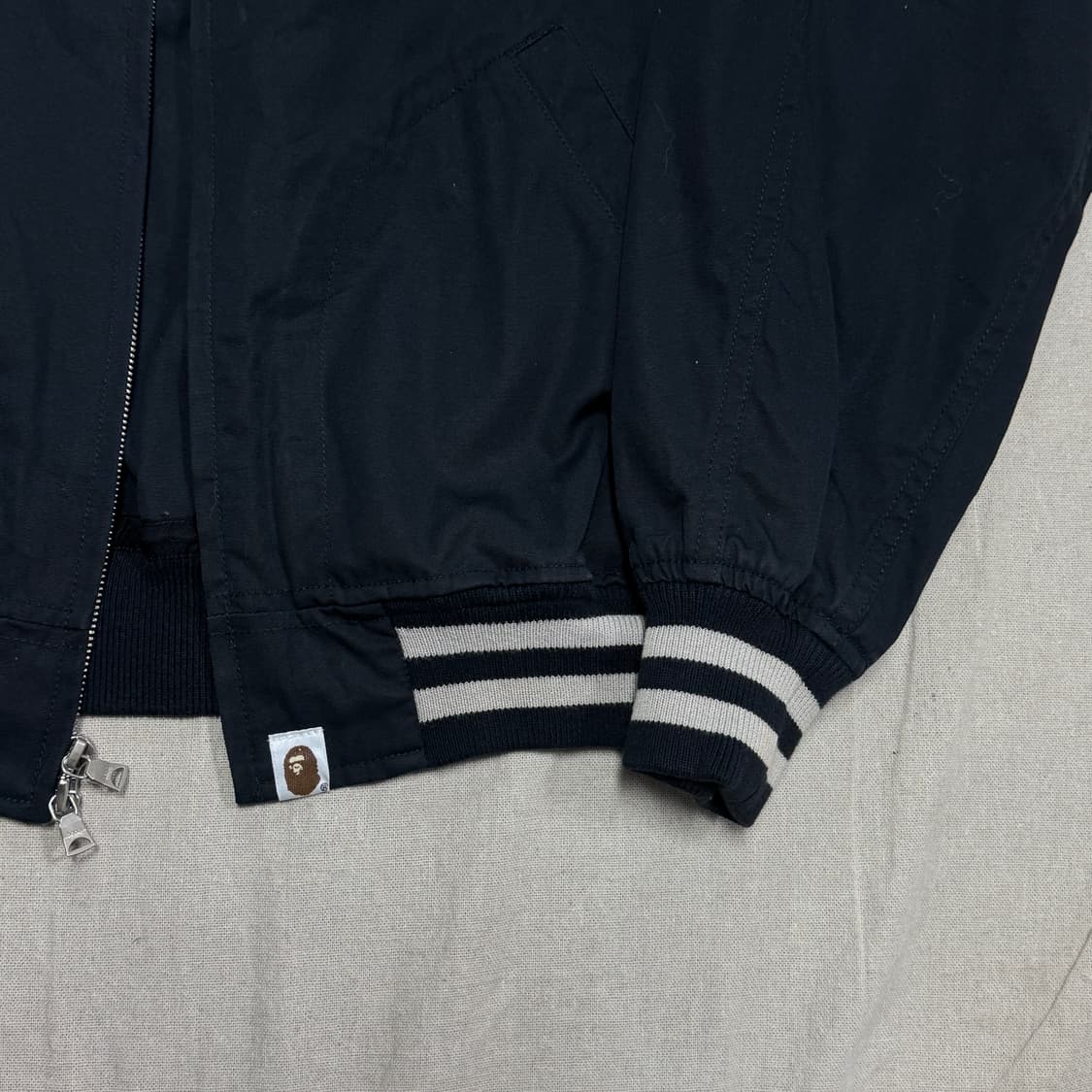 베이프 00s 사루 백로고 투웨이 봄버 자켓 S(100) 상품이미지5