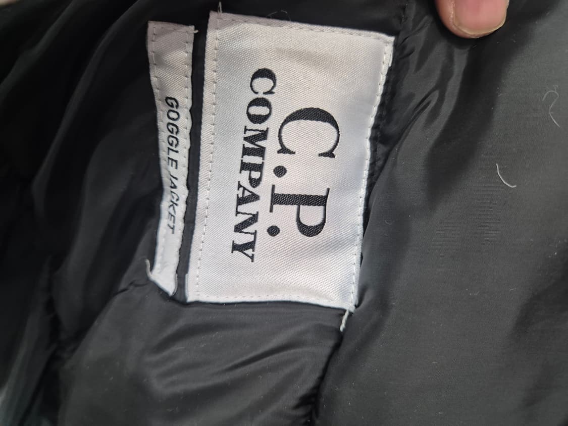 Cp컴퍼니 고글 롱패딩 L 상품이미지6
