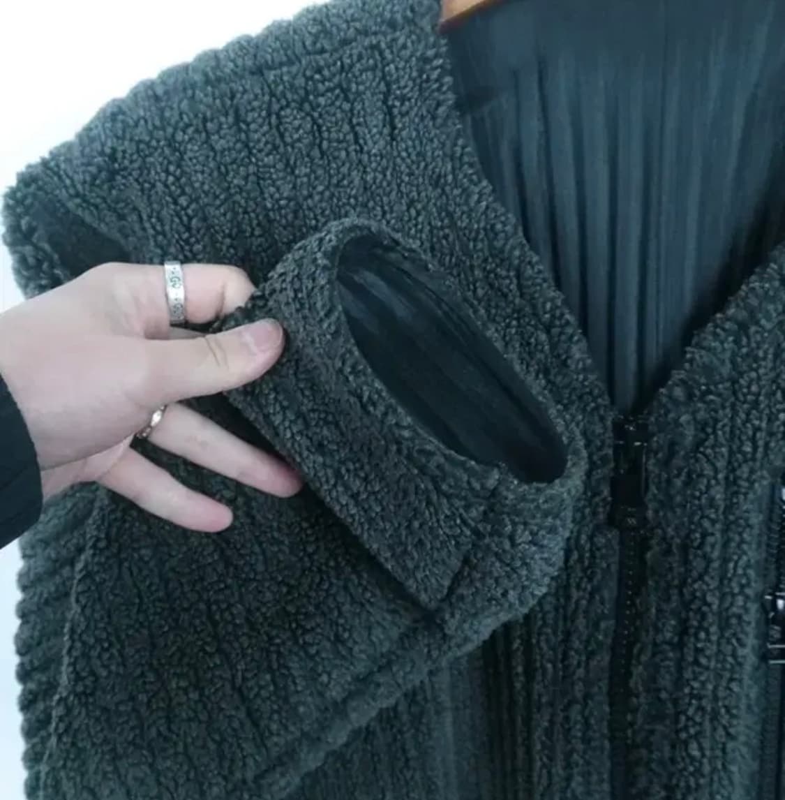 이세이미야케 옴므플리세 플리스 플리츠 집업 2사이즈 상품이미지4