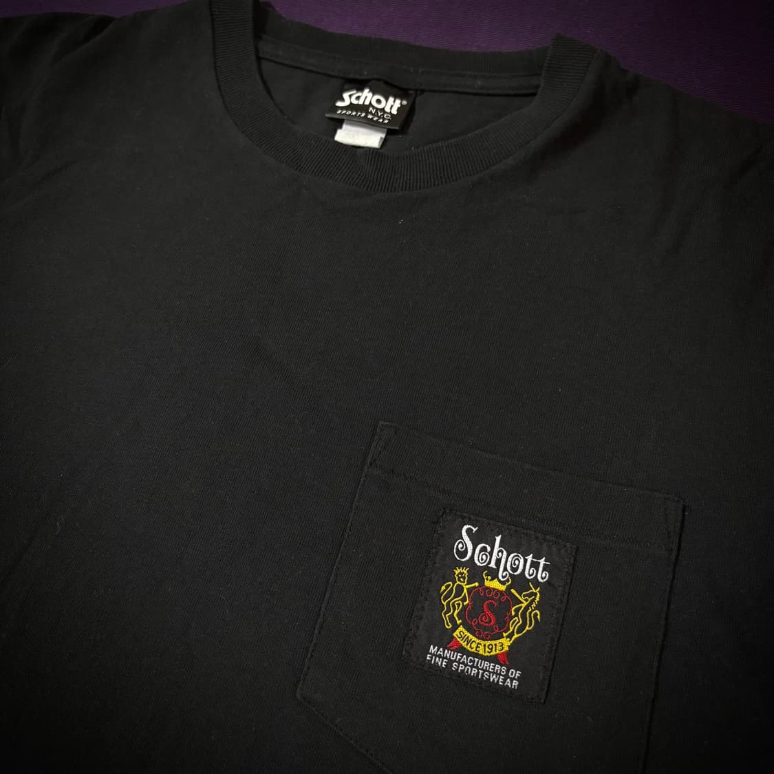 [90s Schott NYC Black Pocket Tee] 상품이미지1
